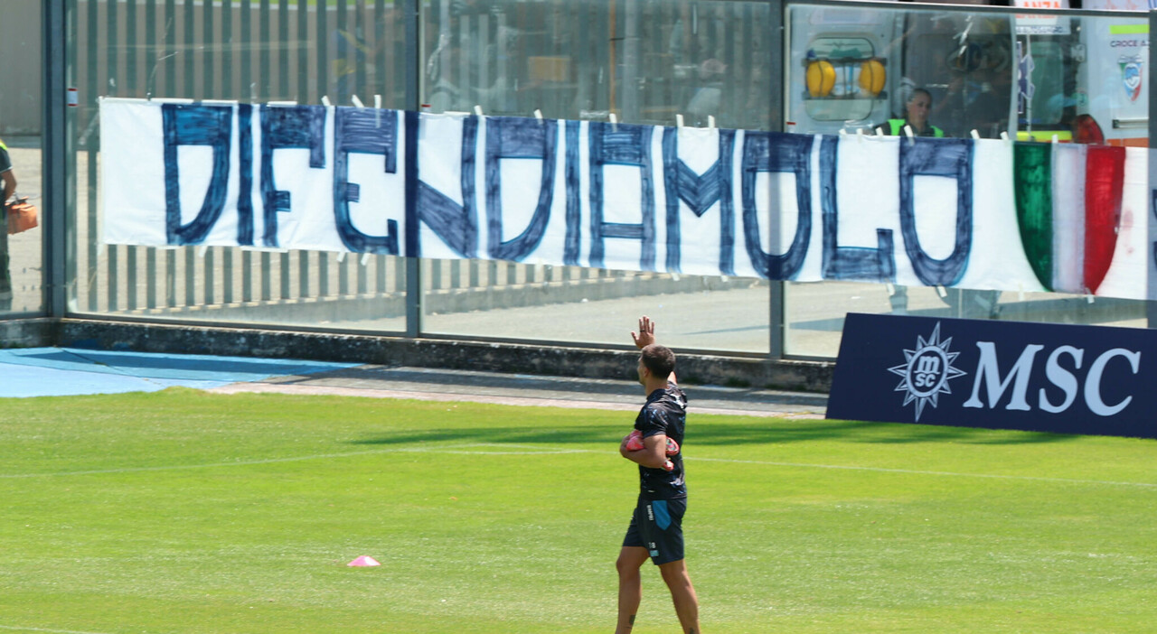 Simeone ha lasciato il ritiro, domani visite con il Torino