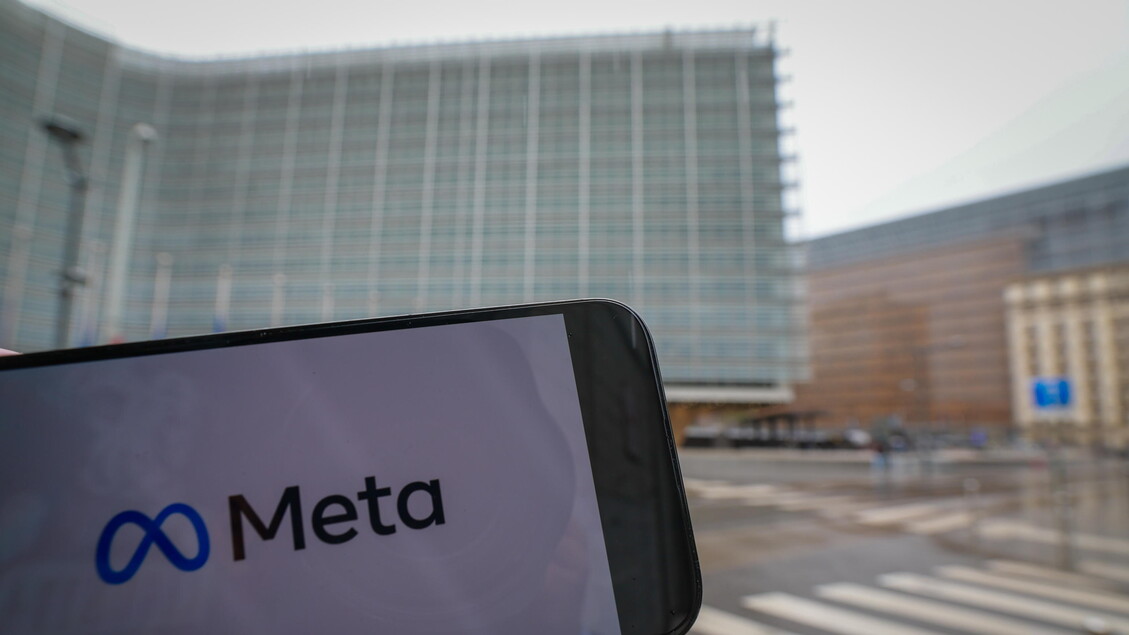 Meta rimuove il gruppo 'Mia Moglie' per violazione policy - Ultima ora