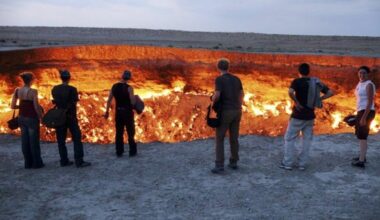 La Porta dell'inferno in Turkmenistan si chiude dopo 54 anni, una catastrofe ambientale diventata attrazione: la sua storia