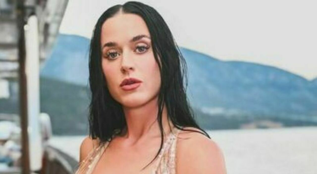 Katy Perry, multa dal governo delle Baleari per il videoclip girato in un'area protetta: cosa è successo