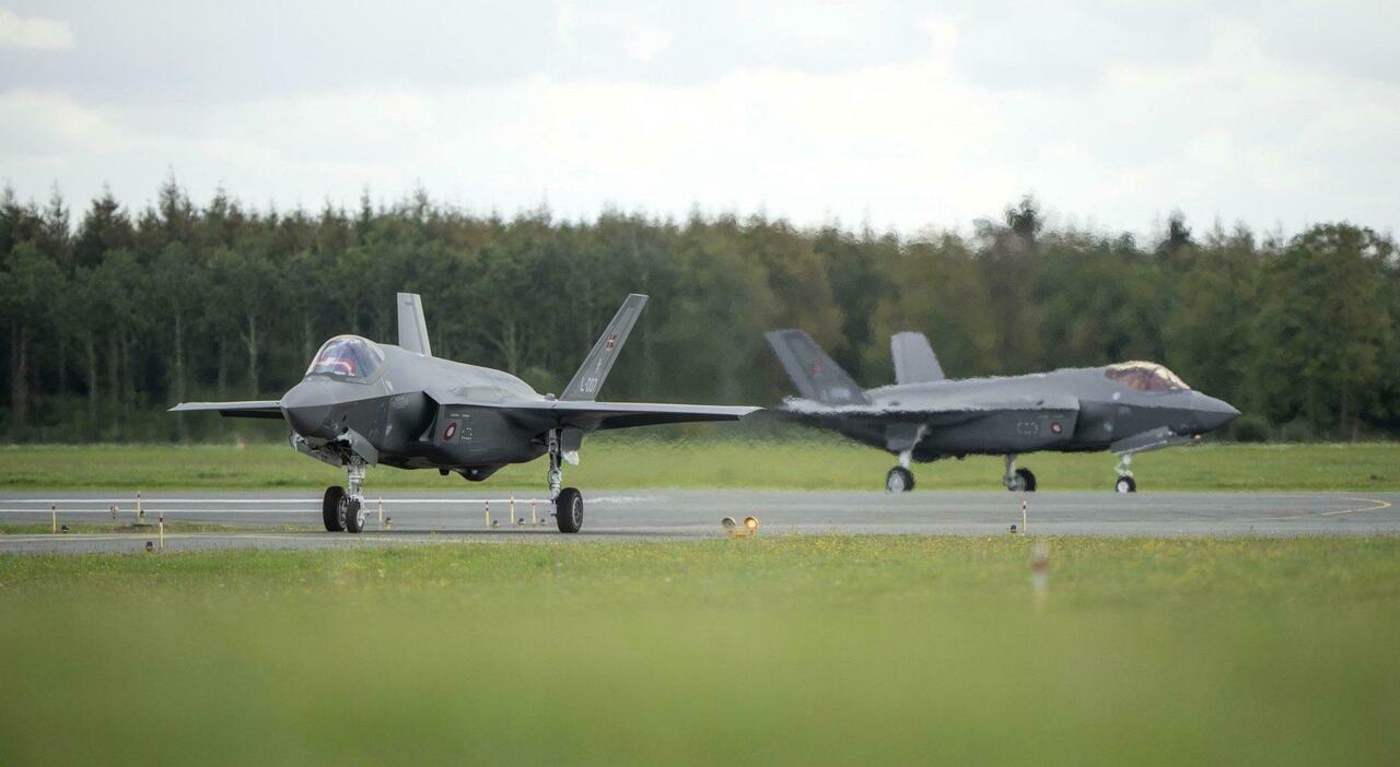 F-35 italiani intercettano jet russi (per la prima volta): lo scramble nei cieli dell