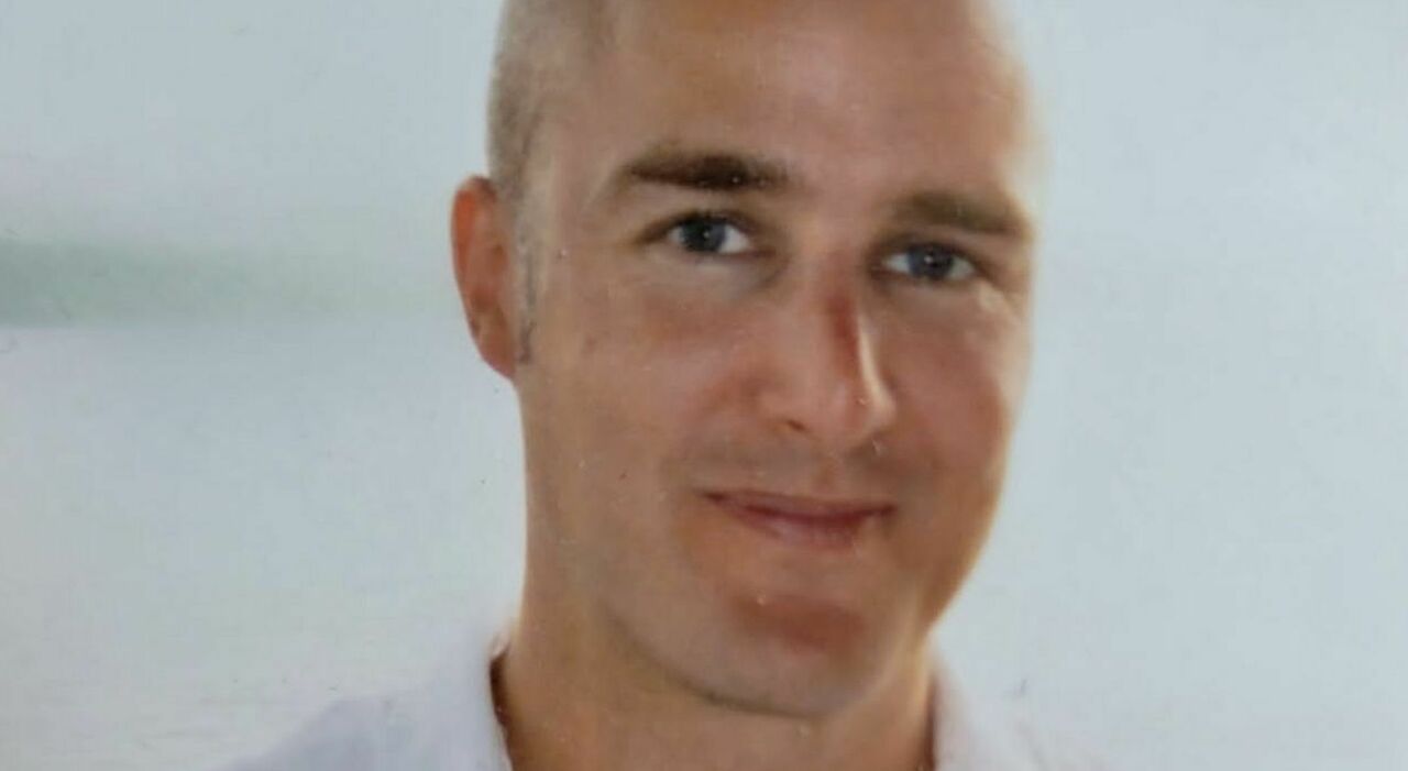 Uomo ucciso da tre minori nel Regno Unito, Alexander Cashford «colpito con sassi e poi calpestato»: il racconto dei testimoni