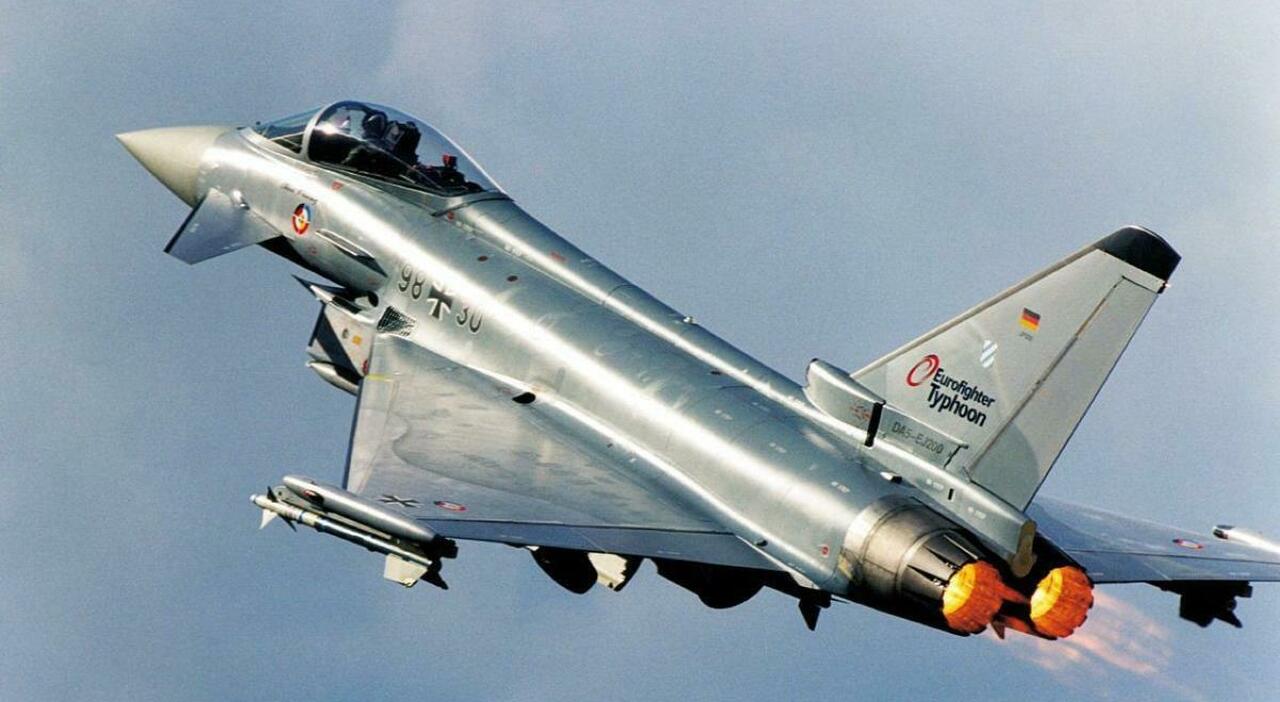 F-35 italiani intercettano jet russi: cosa sono, caratteristiche e i chi sono stati i primi italiani a guidare questi speciali aerei da caccia
