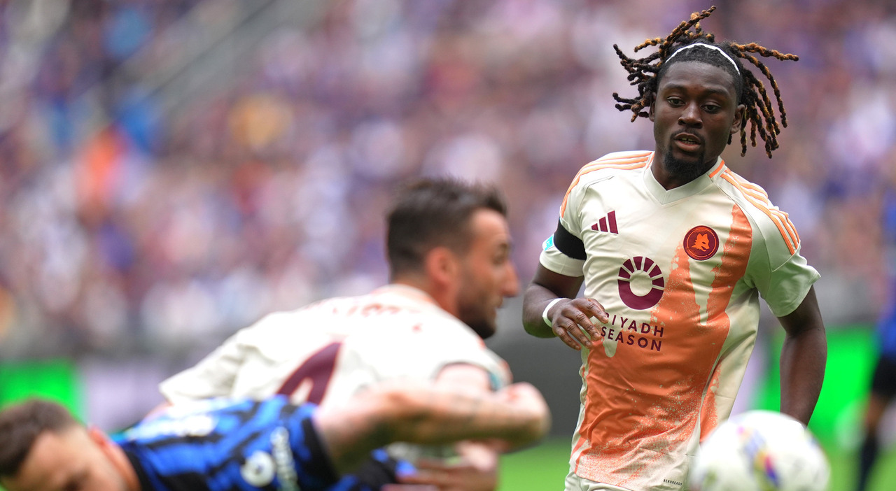 Koné, chi è il centrocampista della Roma nel mirino dell'Inter: età, altezza, carriera, vita privata, stipendio - Il Messaggero