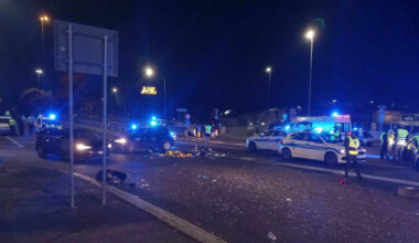 Incidente Arzignano, morto ragazzo di 16 anni in moto. Feriti 2 coetanei, arrestato guidatore dell’auto