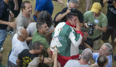 Palio di Siena diretta 16 agosto: la Contrada di Valdimontone vince il Palio dell'Assunta 13 anni dopo l'ultima volta - Il Messaggero