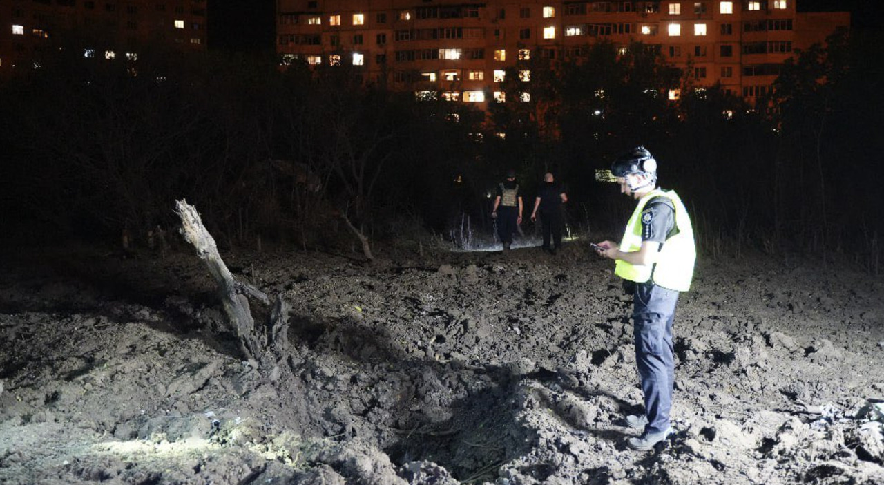 ferita una ragazza di 13 anni e una donna di 21 anni. «Ci sono vittime»
