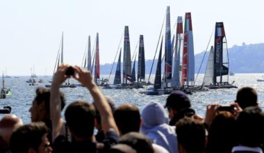 Dalle regate al Giro d’Italia ora tutti vogliono Napoli: «Vera capitale dello sport»