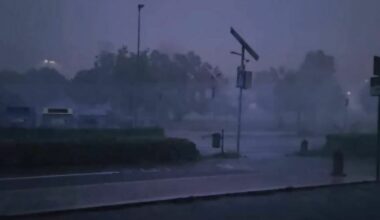 Grandine su Pesaro, anche il black out in alcune zone della città VIDEO