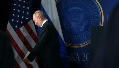 Putin e il mistero sul «contenitore per le feci» portato in Alaska: cosa c'è dietro e come sta davvero - Il Messaggero