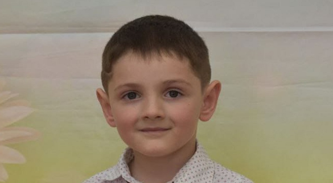 il piccolo in vita aspettando l'espianto degli organi. Sarà sepolto in Ucraina