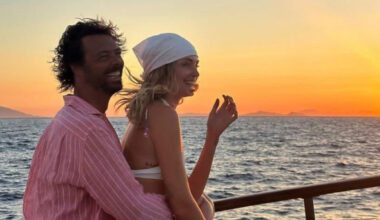 Chiara Ferragni, la prima foto ufficiale con Tronchetti Provera (due settimane dopo il post di Fedez con la fidanzata): l'abbraccio a Ibiza