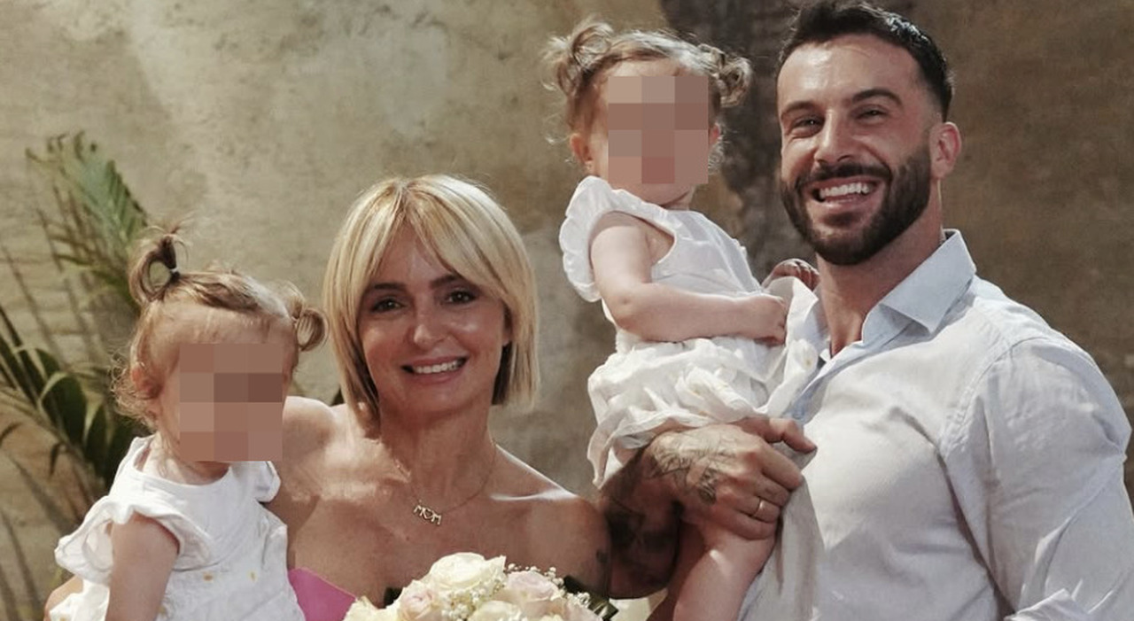 Andreas Muller e Veronica Peparini, le gemelline Ginevra e Penelope all'asilo nido. Il papà commosso: «Non sono pronto»