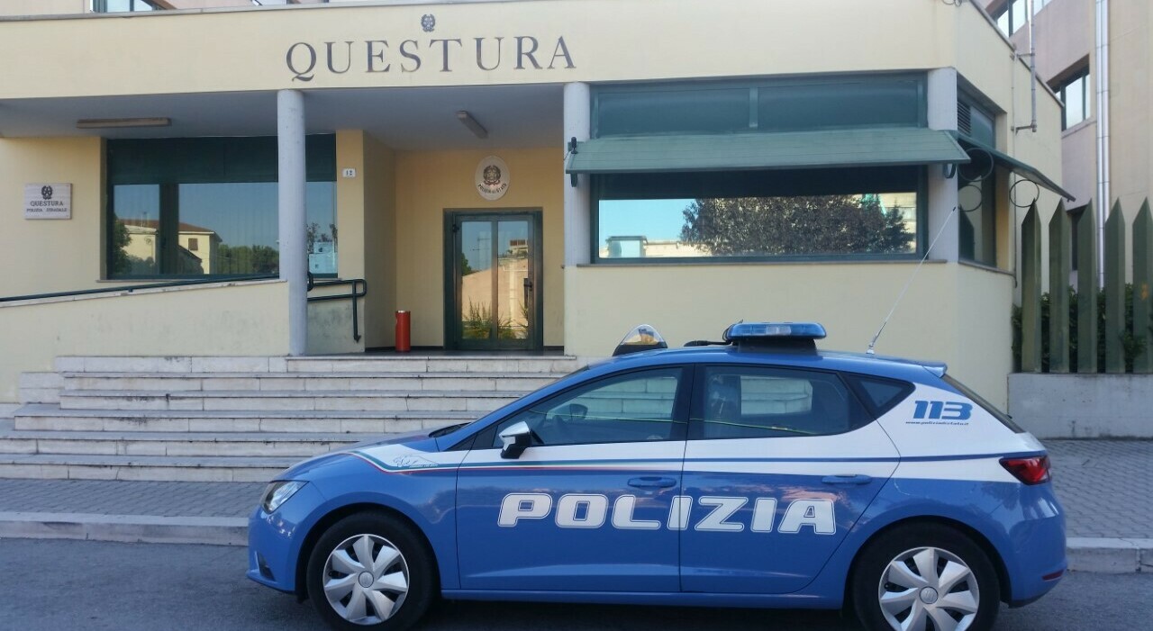 Terni, al Cospea Village il gesto eroico di Valerio, ex giocatore di rugby, che insegue il ladro di vestiti: «E' riuscito a sparire»