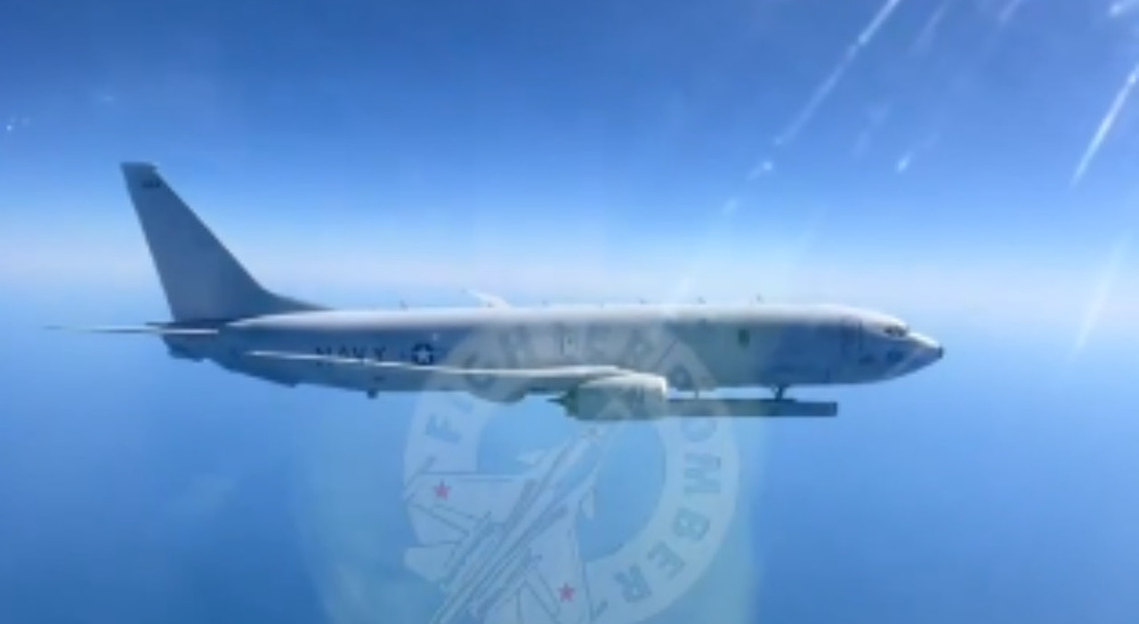 Russia intercetta aereo degli Stati Uniti (con radar avanzato) sopra il Mar Nero, il volo partito dalla ​Sigonella