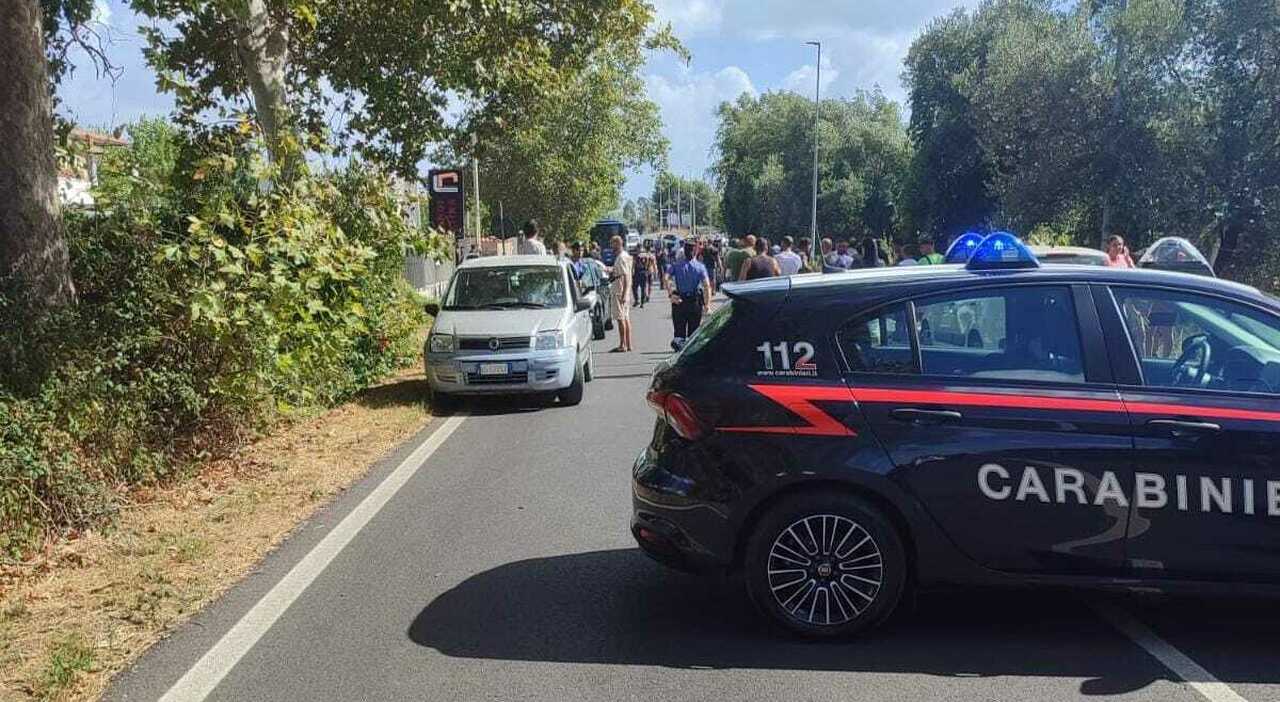 Incidente ad Ardea, auto travolge due pedoni: un morto e un ferito grave. «Hyundai andava ad alta velocità» - Il Messaggero