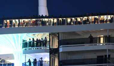 Arrivata al porto di Napoli la nave da crociera Msc rimasta per 10 ore in avaria - Notizie