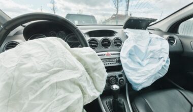 Airbag difettosi a rischio scoppio, l'elenco dei modelli di auto coinvolti