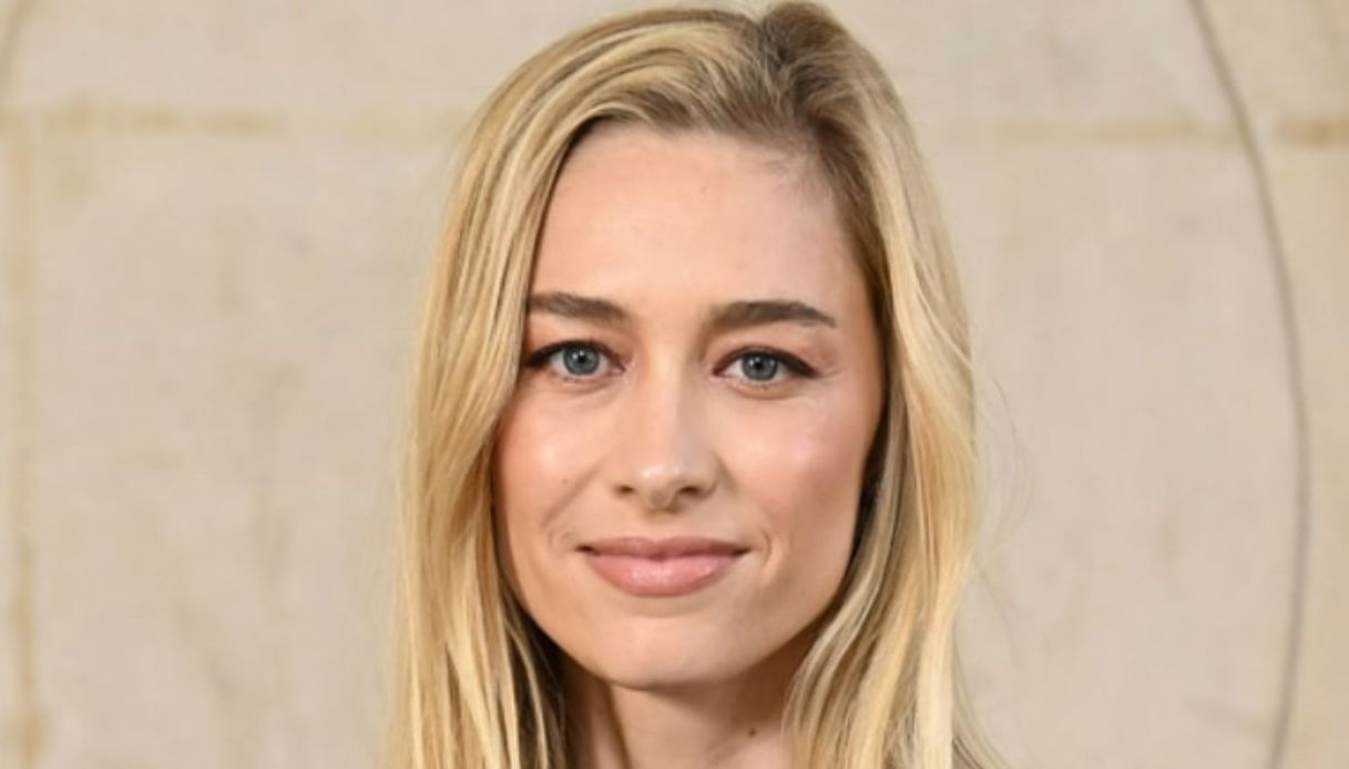 Beatrice Borromeo incinta, camminata romantica con Pierre Casiraghi a Saint Tropez