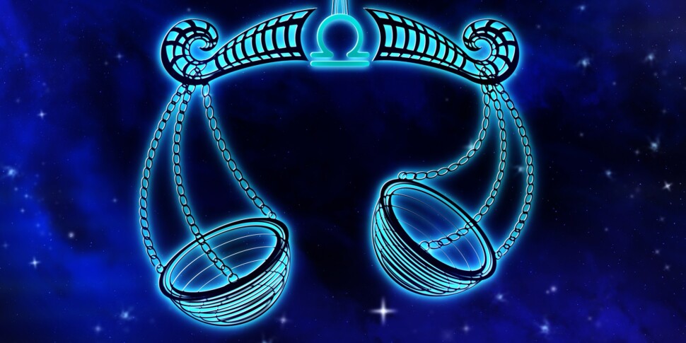 Bilancia, ricomponete un dissidio fra parenti: l'oroscopo di oggi, lunedì 18 agosto