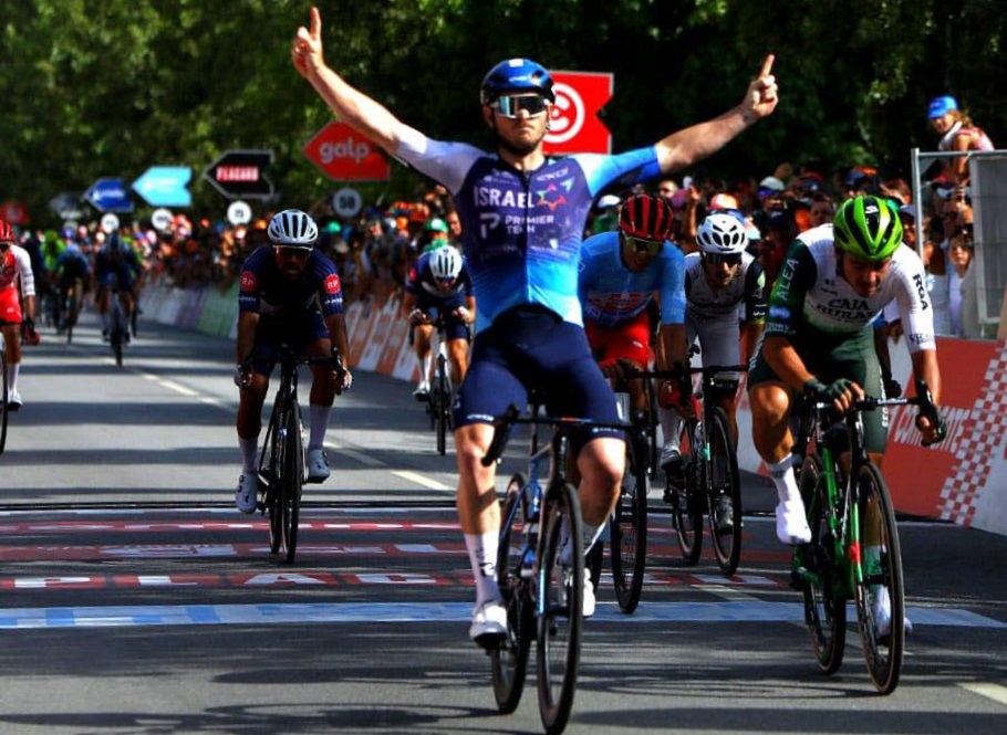Giro del Portogallo 2025, volata vincente dell'australiano Brady Gilmore