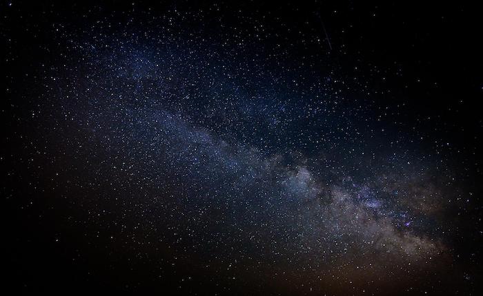 Agra spegne le luci per ammirare le Perseidi e la magia della Via Lattea