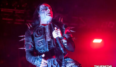 Cradle Of Filth: Zoë Marie Federoff, "Ho sofferto un aborto spontaneo in tour per le condizioni a cui siamo costretti. Siamo in povertà per l'ego di Dani Filth"