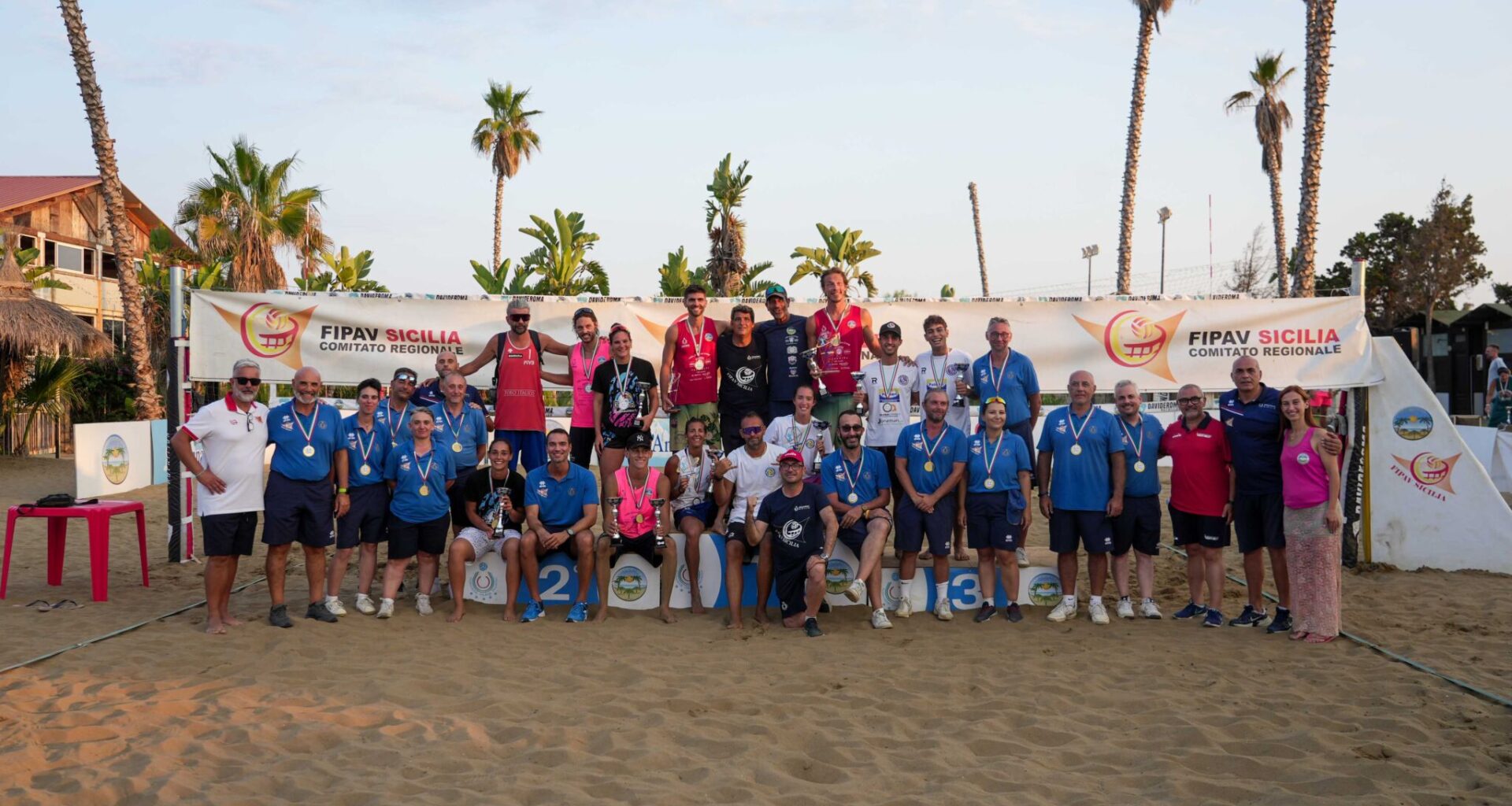 Arezzo-Bigarelli e Meniconi-Bernasconi sul trono regionale del beach volley