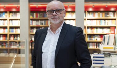 Per Mondadori, ricavi stabili con margini in calo nel primo semestre