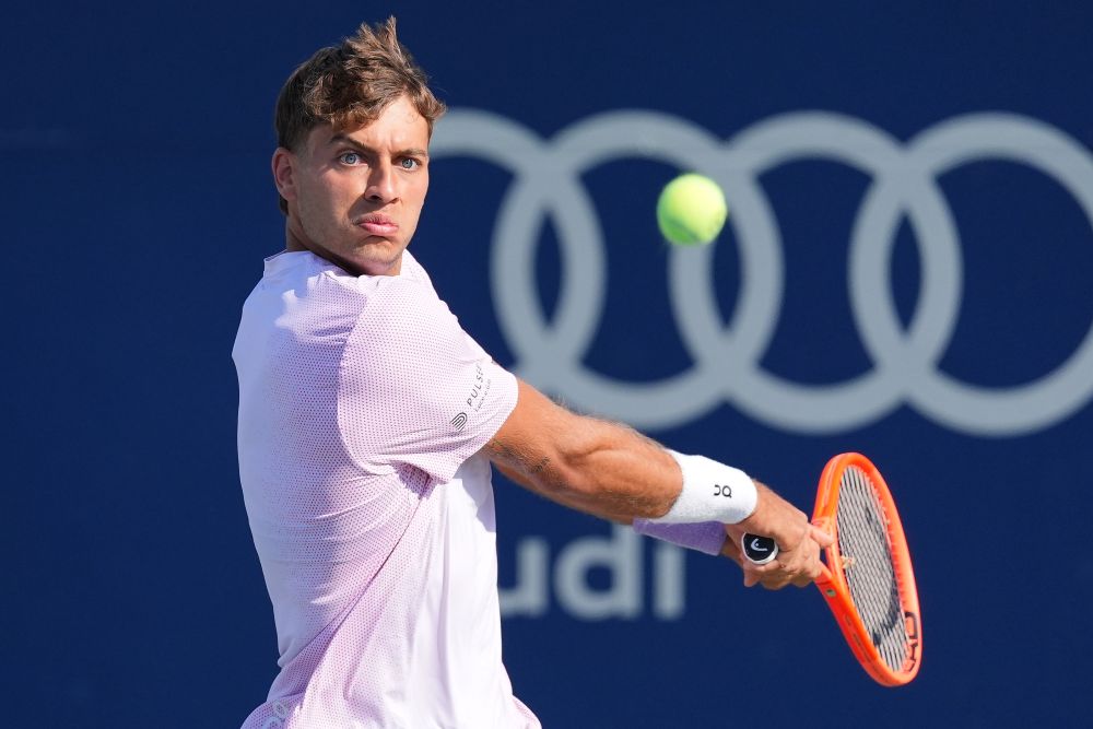 US Open 2025, Cobolli vince la battaglia con Passaro e approda al secondo turno