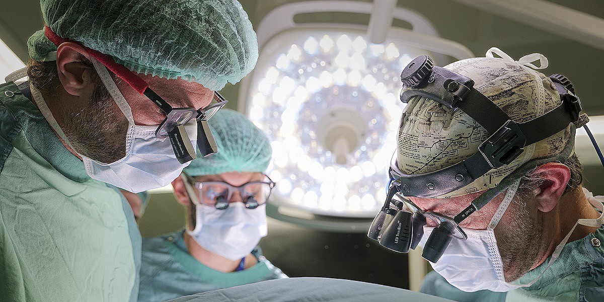 Mastectomia endoscopica, meno complicanze, cicatrici ridotte e ricostruzione immediata