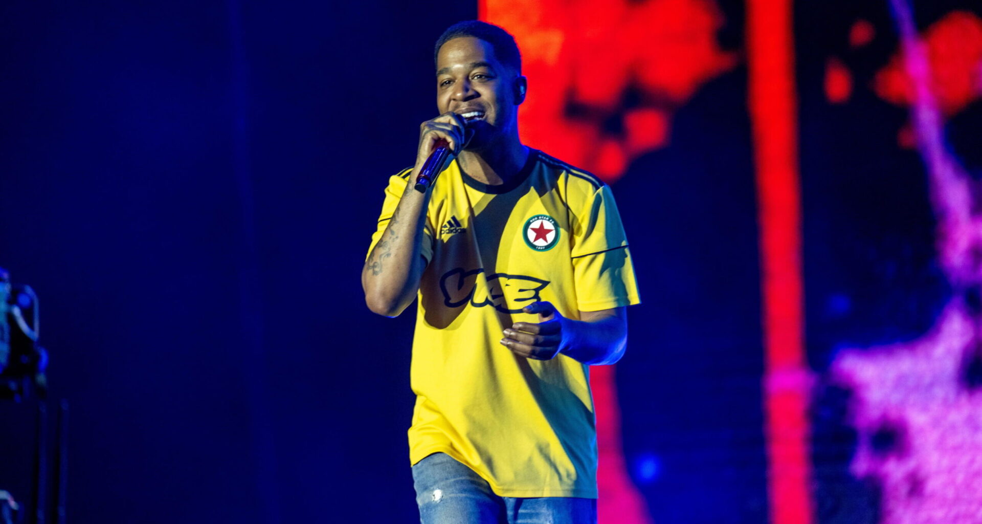 Fuori la biografia di Kid Cudi, dall'infanzia difficile alla cocaina per affrontare la fama, al caso Diddy