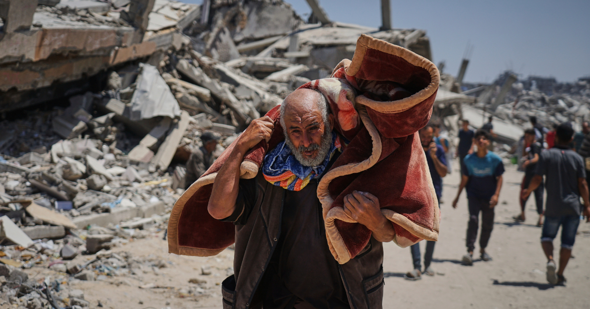 Gaza, l'esercito israeliano approva il piano per la nuova offensiva. Altri raid sulla Striscia: "39 palestinesi uccisi dall'alba"