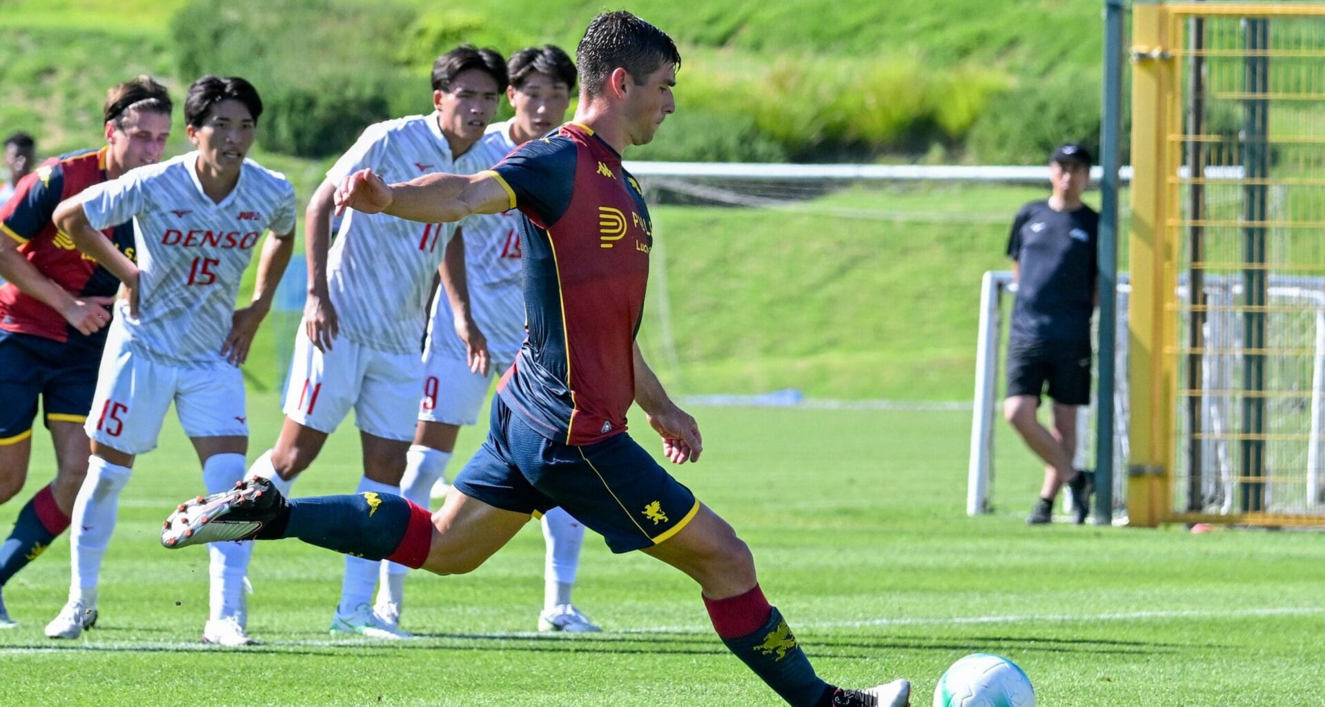 Genoa 1-1 Naz. Universitaria Giapponese