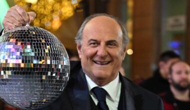 Gerry Scotti pensa alla pensione ma avvisa De Martino: “Non sei l’erede di Pippo” - DiLei