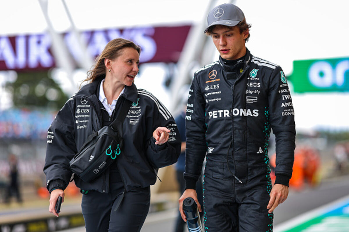 Kimi Antonelli, che difficoltà in qualifica! Ma l'obiettivo Russell è "possibile" - News