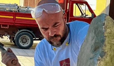 Gubbio, il Simposio di scultura prende vita dalle mani degli artigiani artisti