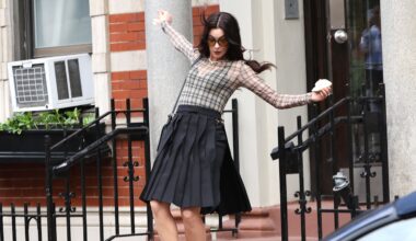 Anne Hathaway tradita dai tacchi sul set de Il diavolo veste Prada 2. E Andrea Sachs finisce a gambe all'aria
