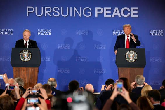 Ucraina Russia, il vertice Trump Putin e le ultime notizie della guerra di oggi 15 agosto. DIRETTA