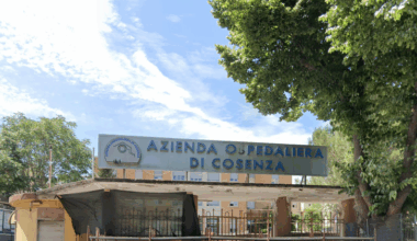 Botulino nuovo caso, 17enne ricoverato in terapia intensiva a Cosenza - Il Fatto Quotidiano