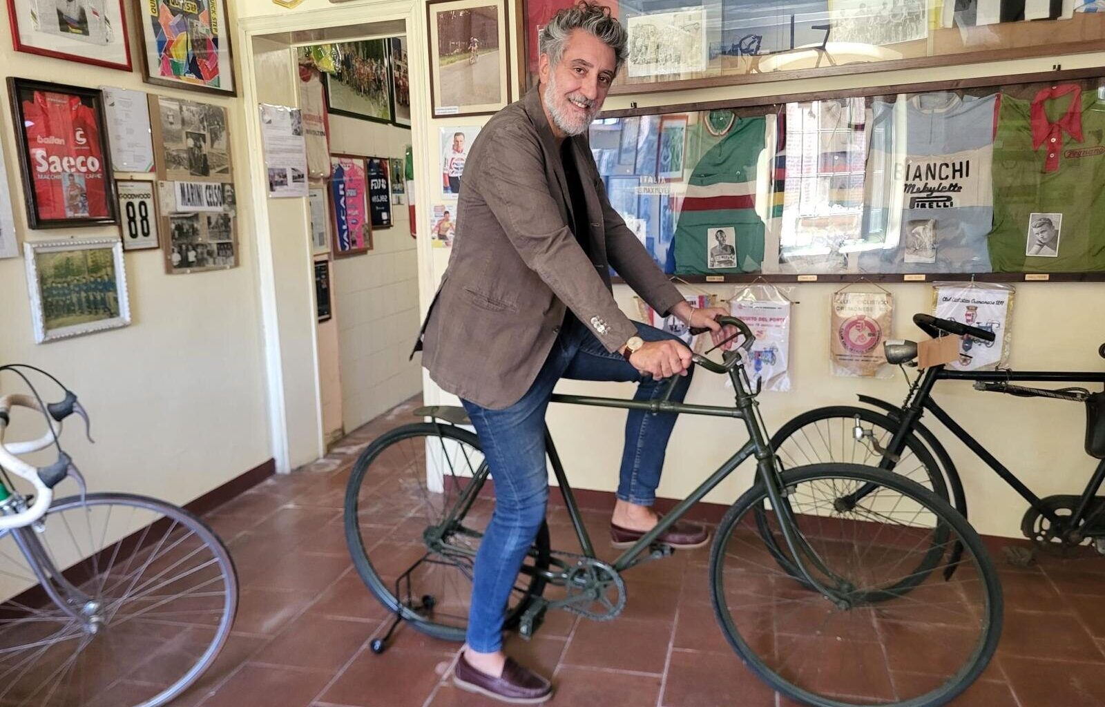 Due ruote in primo piano: ciclismo cremonese protagonista a Le storie