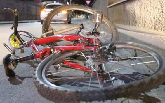 Padova, padre di 15enne travolto sulle strisce 'consola' l'investitore