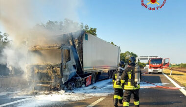 Incendio sull'autostrada A22, camion in fiamme spento dai pompieri di Mantova