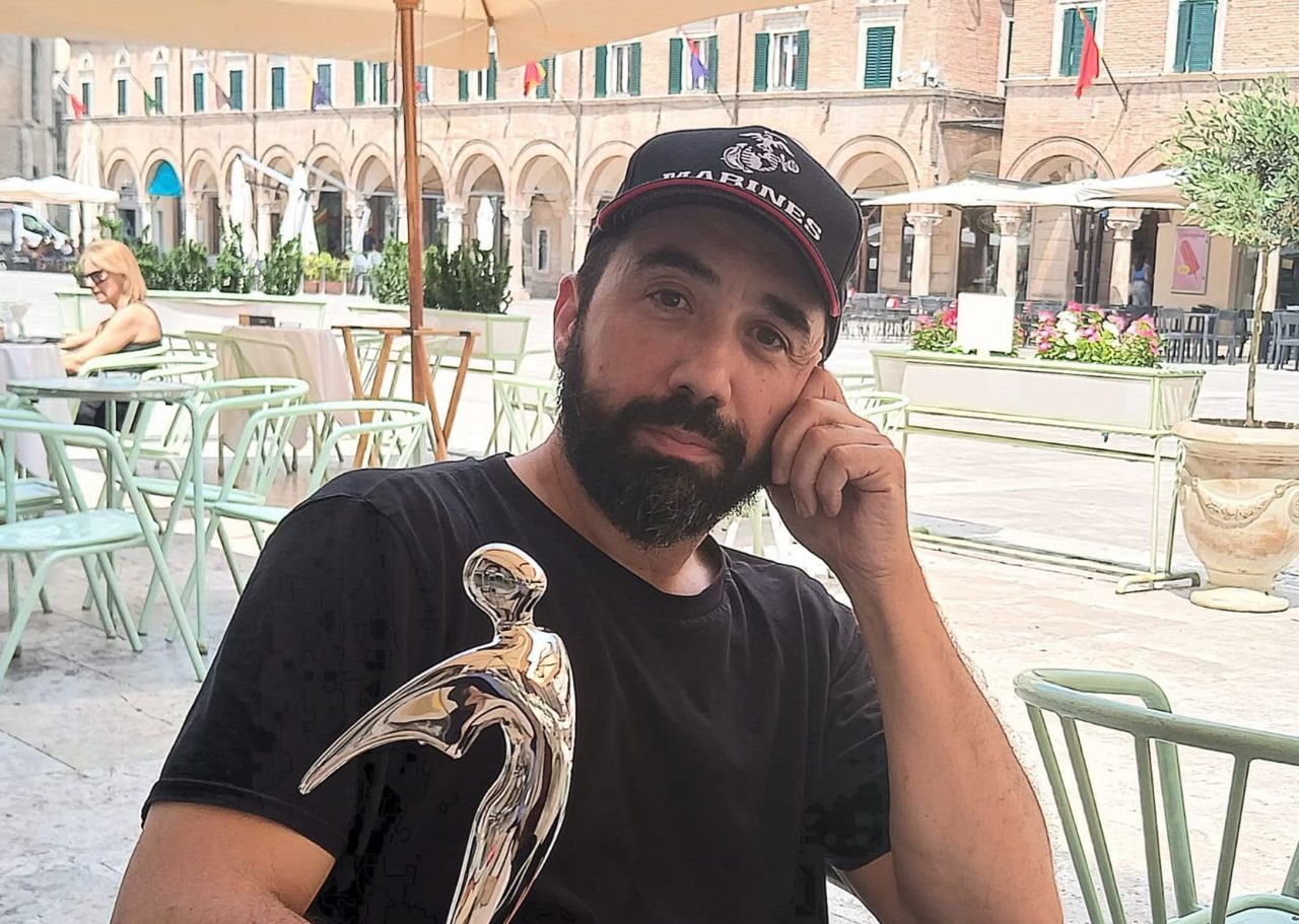 Il film maker ascolano Jako presenta il suo nuovo libro fotografico