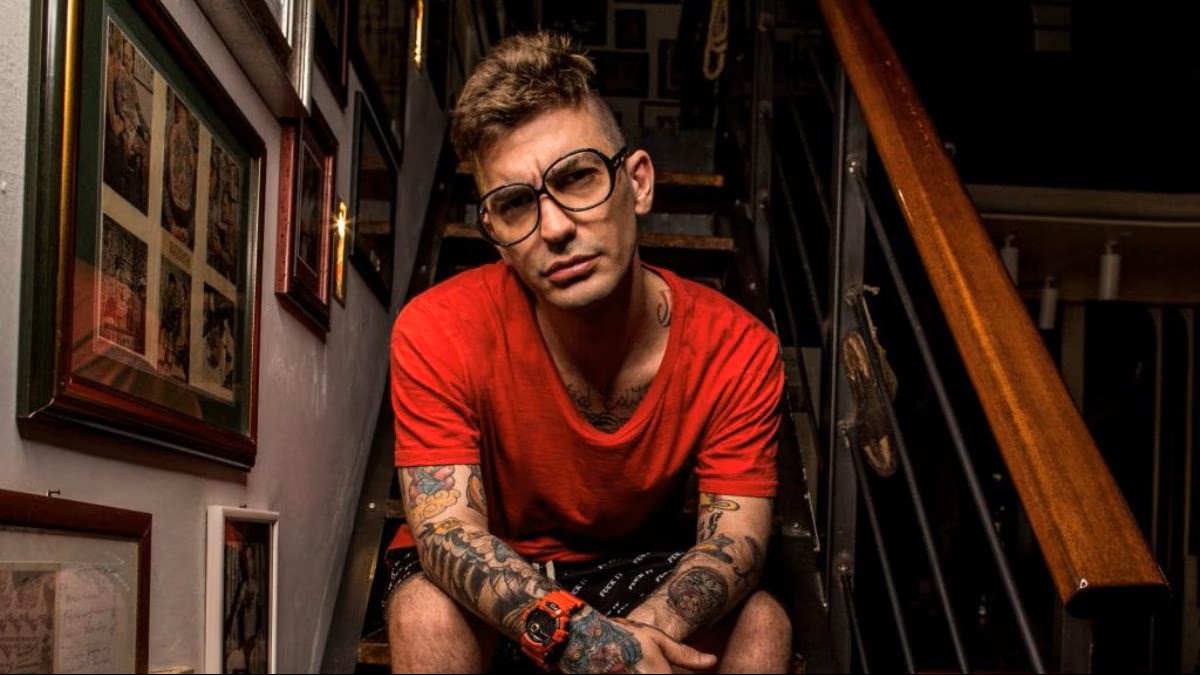 Morto il rapper Jesto, aveva 40 anni ed era figlio del cantautore Stefano Rosso. Il ricordo di Fedez e Piotta - OndaRock