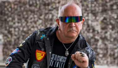 Johnson Righeira: «I critici ci hanno messo 20 anni per capire davvero ‘Vamos a la playa’»