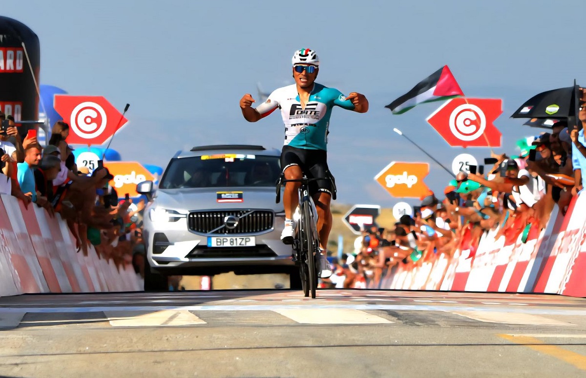Giro del Portogallo 2025, il fuggitivo Jonathan Caicedo si impone nell'arrivo in salita di Torre - 2° Artem Nych, che rafforza il primato