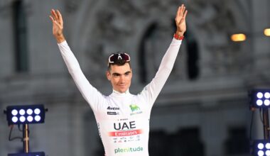 Favoriti Maglia Bianca Vuelta a España 2025: Juan Ayuso punta al bis, ma Antonio Tiberi e Giulio Pellizzari proveranno a mettergli pressione