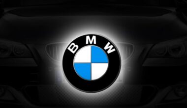 BMW l'ha appena annunciata: costa solo 1990€ ed è perfetta per i neopatentati | Un vero bolide a 18 anni che costa pochissimo