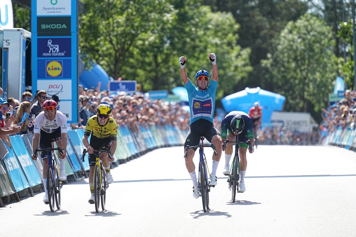 Giro di Danimarca 2025, Mads Pedersen cala il tris e conquista il successo finale!